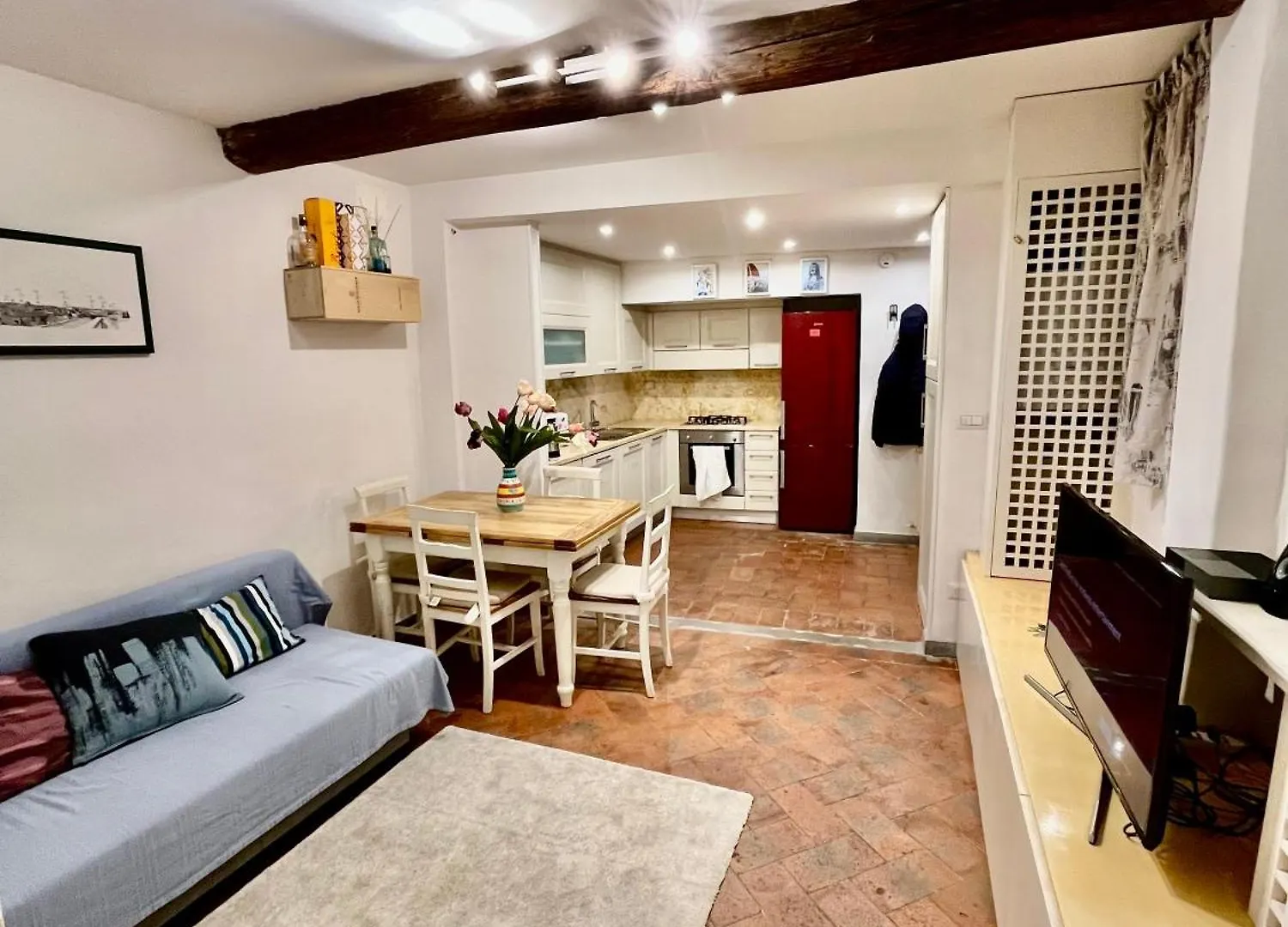 Cozy Florence Apartment Near Piazzale Michelangelo