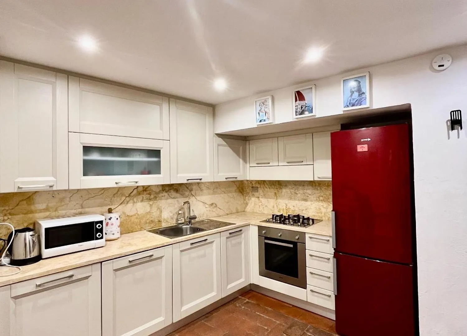 Cozy Florence Apartment Near Piazzale Michelangelo